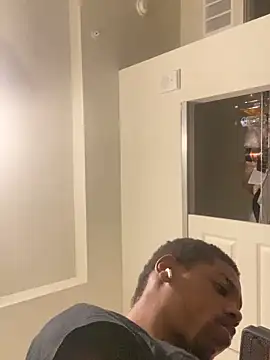 huhgtr online show from March 23, 11:47 am