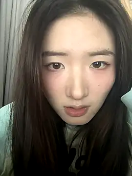 Snapshot of Moonlight-23 chatting on November 17, 12:22 pm Moonlight-23 online show from November 17, 12:22 pm