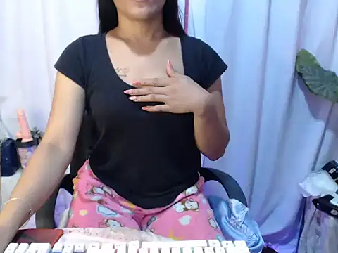 hot gold69 online show from May 26, 12:45 pm