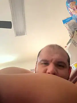 shakeweight online show from January 9, 6:10 pm