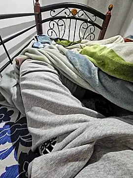 fena-sikerimmm online show from December 18, 11:00 pm