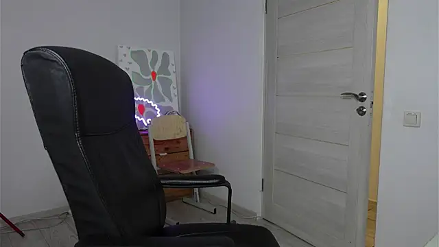 Richard Dullas online show from April 16, 8:31 pm