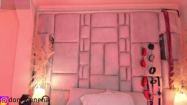 Dom venena online show from March 11, 5:30 pm