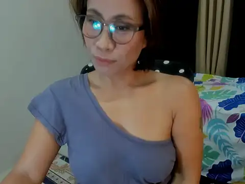 Snapshot of sweetkaley chatting on June 27, 9:53 pm sweetkaley online show from June 27, 9:53 pm