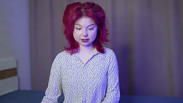 Stella Vanila online show from November 11, 12:10 am