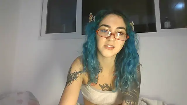 peetitefairy online show from May 30, 5:37 am
