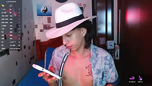 DannyPhantom555 online show from November 10, 9:03 pm