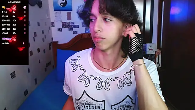 DannyPhantom555 online show from March 25, 6:58 pm