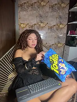 hannachris- online show from February 9, 1:09 am