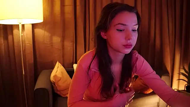 Snapshot of TakeUrPill chatting on October 14, 5:47 pm TakeUrPill online show from October 14, 5:47 pm