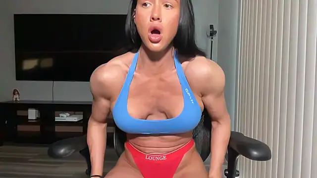 roxyheartley online show from March 9, 8:24 pm