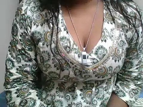 Snapshot of Kaluxx chatting on November 9, 1:53 pm Kaluxx online show from November 9, 1:53 pm