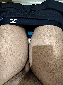 Snapshot of Drakyguy chatting on November 9, 2:10 am Drakyguy online show from November 9, 2:10 am