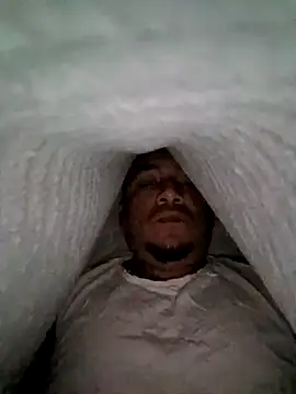 Snapshot of SecurePlanet9 chatting on February 17, 6:32 am SecurePlanet9 online show from February 17, 6:32 am