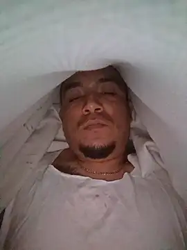 Snapshot of SecurePlanet9 chatting on February 20, 6:10 am SecurePlanet9 online show from February 20, 6:10 am