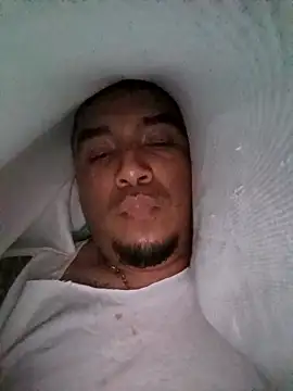 Snapshot of SecurePlanet9 chatting on February 22, 6:13 am SecurePlanet9 online show from February 22, 6:13 am