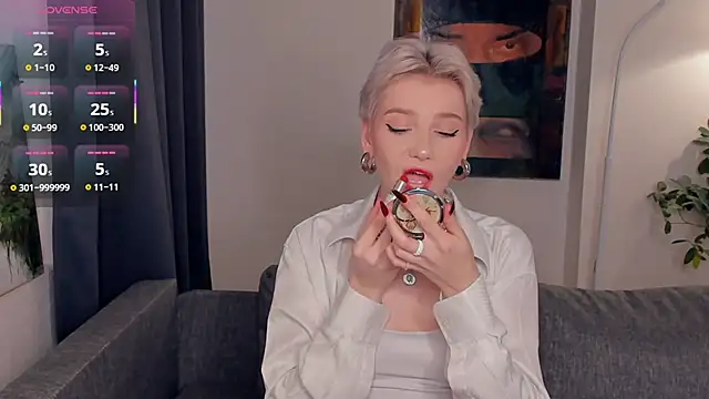 Snapshot of OdelynaAsp chatting on October 16, 11:22 am OdelynaAsp online show from October 16, 11:22 am