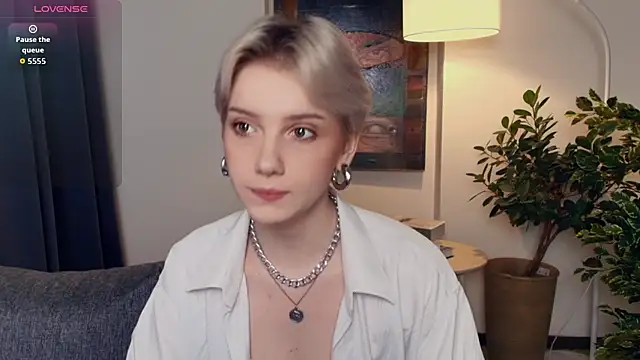 Snapshot of OdelynaAsp chatting on December 4, 11:52 am OdelynaAsp online show from December 4, 11:52 am