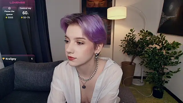 Snapshot of OdelynaAsp chatting on December 15, 12:31 pm OdelynaAsp online show from December 15, 12:31 pm