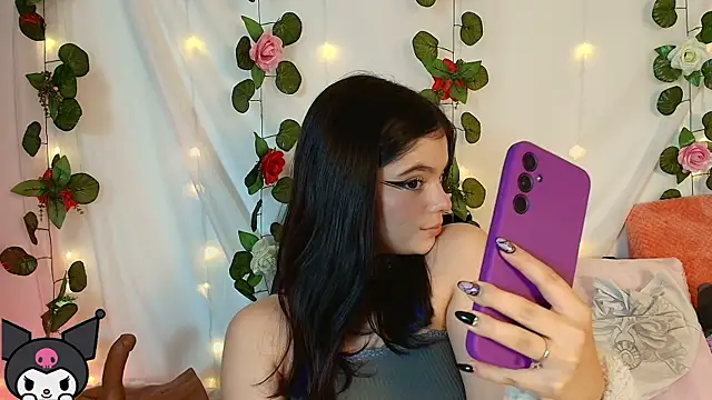 cutee andrea online show from April 13, 2:50 am