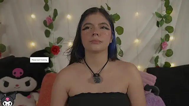 Snapshot of cutee_andrea chatting on June 12, 2:43 am cutee andrea online show from June 12, 2:43 am