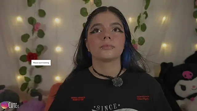 Snapshot of cutee_andrea chatting on June 20, 2:14 am cutee andrea online show from June 20, 2:14 am