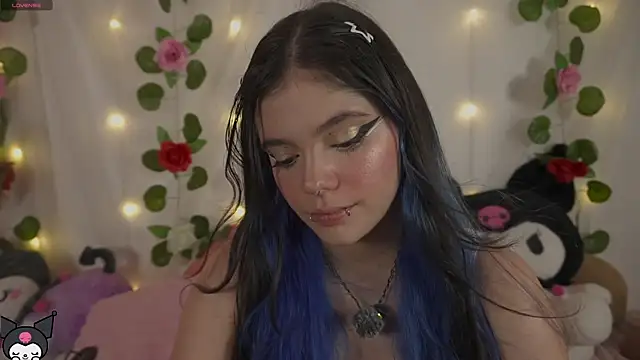 Snapshot of cutee_andrea chatting on July 8, 2:16 am cutee andrea online show from July 8, 2:16 am