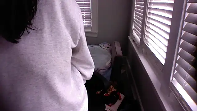 Snapshot of furikitty chatting on November 11, 5:57 pm furikitty online show from November 11, 5:57 pm