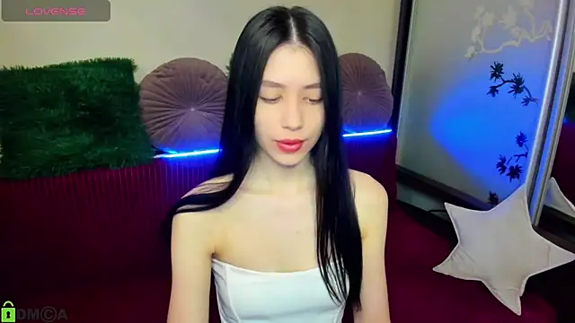 SelinLi online show from March 19, 9:46 am