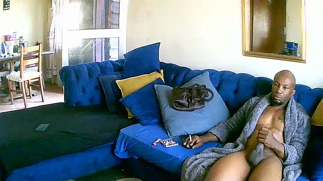 Snapshot of TheeBigPump chatting on October 3, 2:58 pm TheeBigPump online show from October 3, 2:58 pm