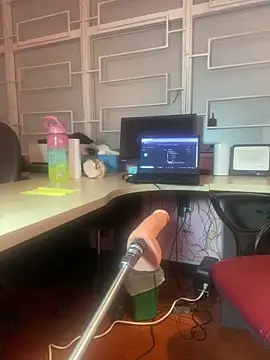 Snapshot of ScarlethAH chatting on September 27, 2:05 am ScarlethAH online show from September 27, 2:05 am