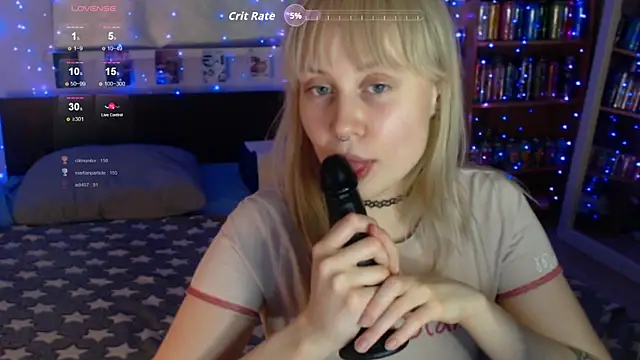 Snapshot of s1lvercherub chatting on April 29, 9:32 pm s1lvercherub online show from April 29, 9:32 pm