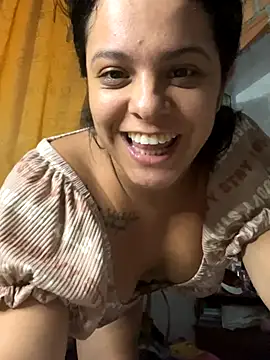 Snapshot of Moon-Lice chatting on October 5, 12:09 am Moon-Lice online show from October 5, 12:09 am