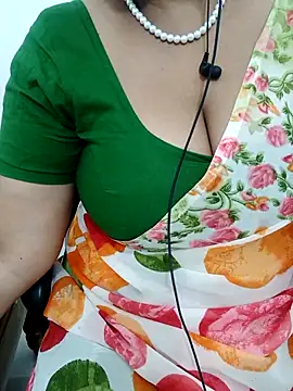 Snapshot of tami_lavanya chatting on February 2, 12:48 pm tami lavanya online show from February 2, 12:48 pm