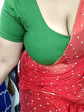 Snapshot of tami_lavanya chatting on February 6, 5:45 am tami lavanya online show from February 6, 5:45 am