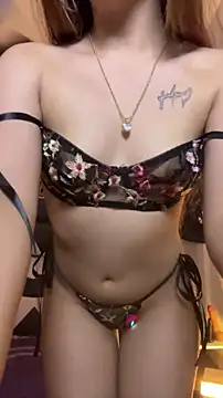 ZeziGamingg online show from June 3, 3:31 am