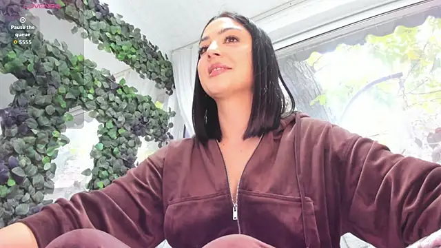 Lexi Storm online show from November 6, 7:20 am