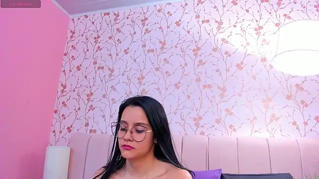 ariannaliss online show from October 6, 12:24 pm