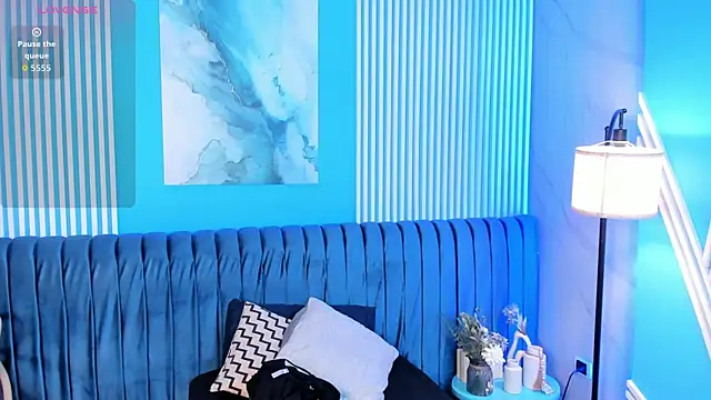 Snapshot of ariannaliss chatting on February 14, 4:04 pm ariannaliss online show from February 14, 4:04 pm