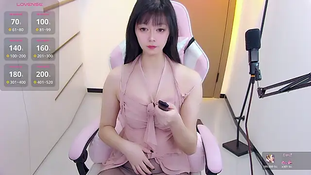 Fioriy66 online show from February 22, 1:53 pm