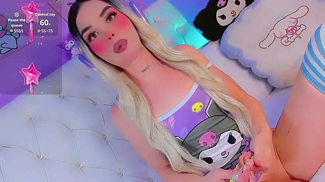 Snapshot of Cattleya_White_ll chatting on January 8, 9:17 pm Cattleya White ll online show from January 8, 9:17 pm