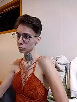 Snapshot of HoneySquirrel chatting on March 31, 8:31 pm HoneySquirrel online show from March 31, 8:31 pm