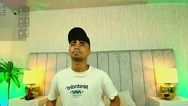 Jacob 606 online show from December 16, 7:08 pm