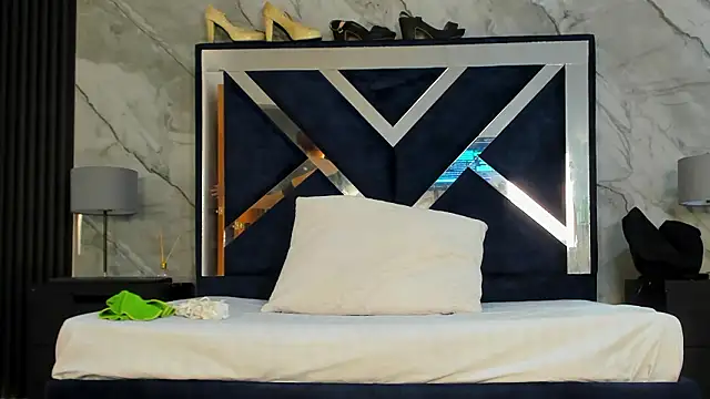 VanessaHard as online show from February 10, 7:29 pm