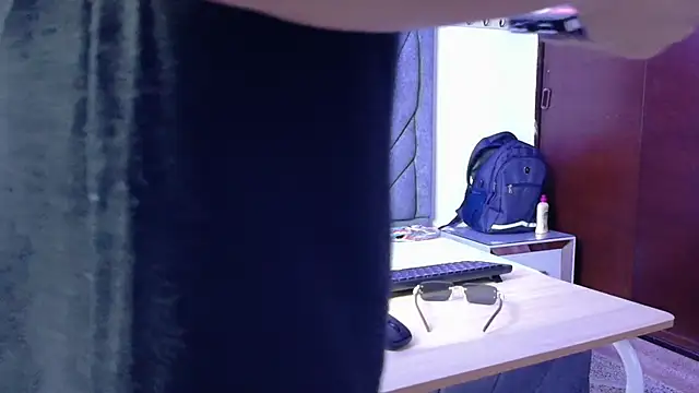 Snapshot of ZafiroAndFlynn chatting on February 19, 2:40 am ZafiroAndFlynn online show from February 19, 2:40 am