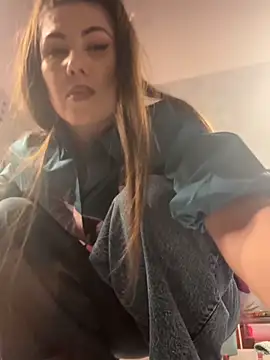 DahliaVonLure online show from June 7, 1:43 am