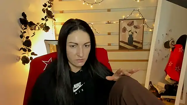 Aurora Loveu online show from February 14, 10:28 pm