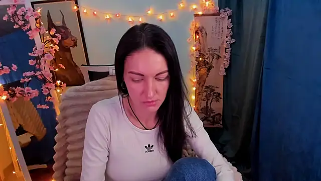 Aurora Loveu online show from February 21, 10:44 pm