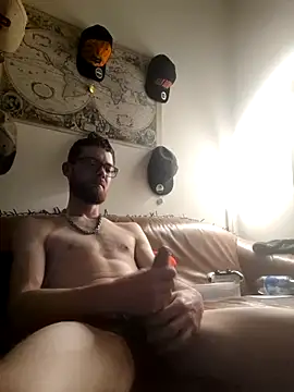 Snapshot of DonMichael chatting on October 10, 2:43 am DonMichael online show from October 10, 2:43 am