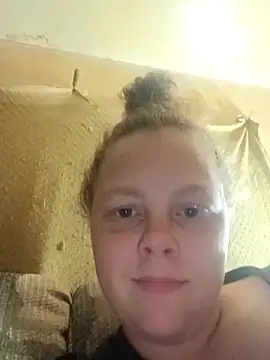 countrymomma online show from April 27, 2:53 am
